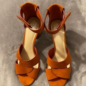 Vince Camuto size 10M/42